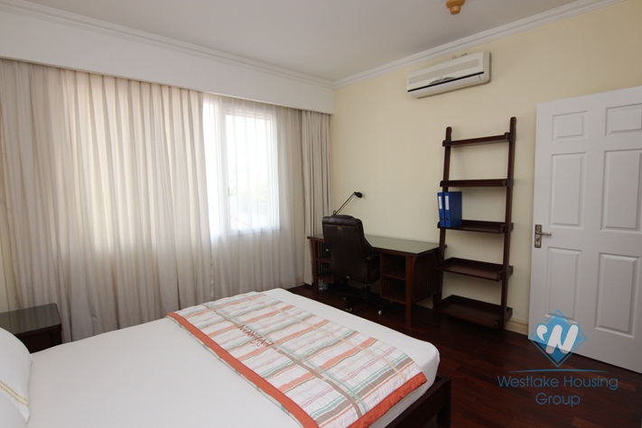 Simple style apartment for rent in Hai Ba Trung district 